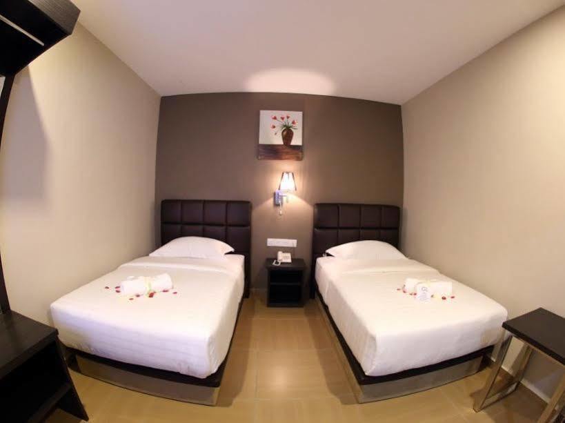 จีแอล โฮเต็ล Hotel เกอลวง ภายนอก รูปภาพ